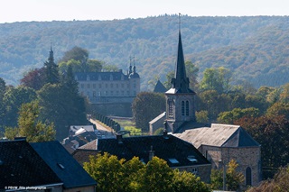 vue sur le chateau de Mirwart et la forêt de Saint-Hubert