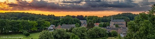 coucher de soleil sur le village de Soiron en Wallonie