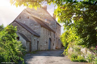 Bâtisse condruzienne en pierre