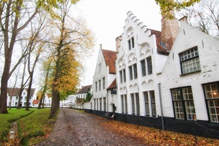 Des maisons blanches du béguinage de Bruges 