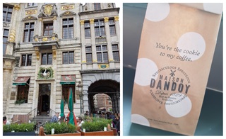 Façade de la Maison Dandoy et paquet de biscuits