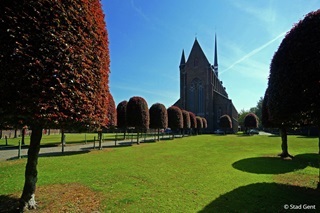 Begijnhof van Gent in de zon.