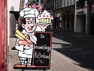 Panneau publicitaire Tarte au Maton