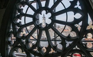 Vue sur Mons de la fenêtre de l’hôtel Dream. 