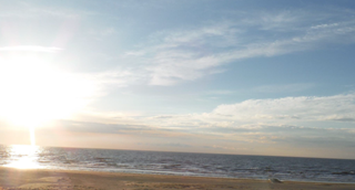 Coucher de soleil sur une plage de la Côte belge.