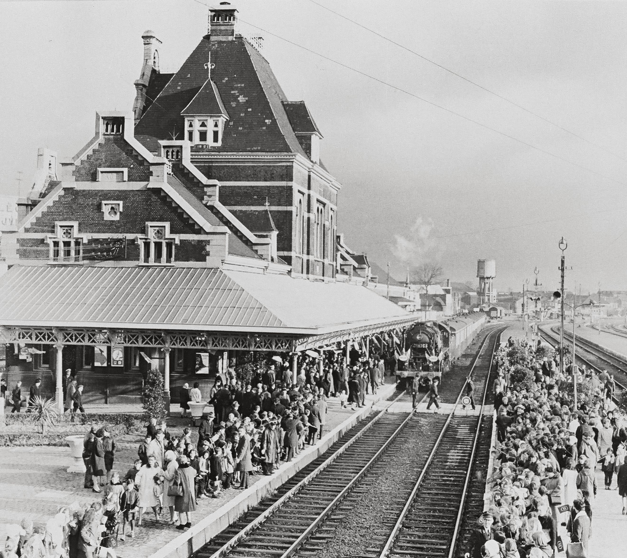 1966: the steam train runs for the last time between Ath and Denderleeuw.